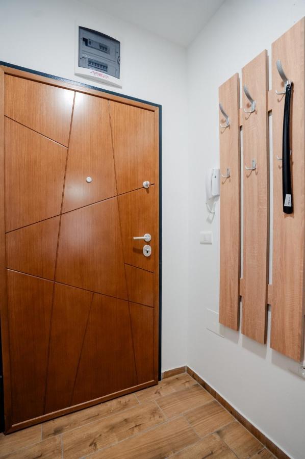 Darki Apartments 3 - Very Central Stay With Free Parking Охрид Екстериор снимка