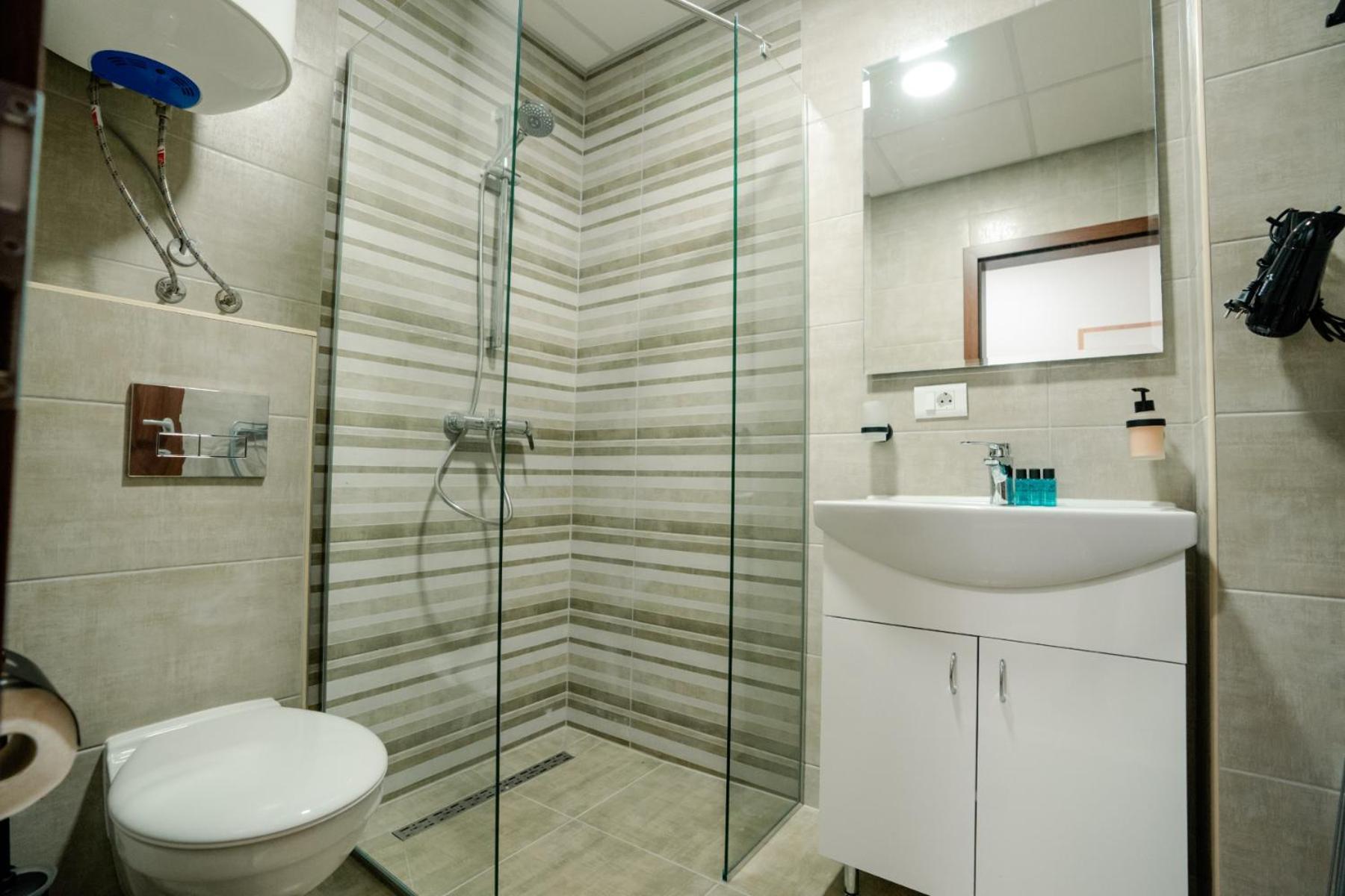 Darki Apartments 3 - Very Central Stay With Free Parking Охрид Екстериор снимка